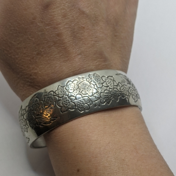 Vintage Kirk pewter cuff bracelet - Picture 7 of 7